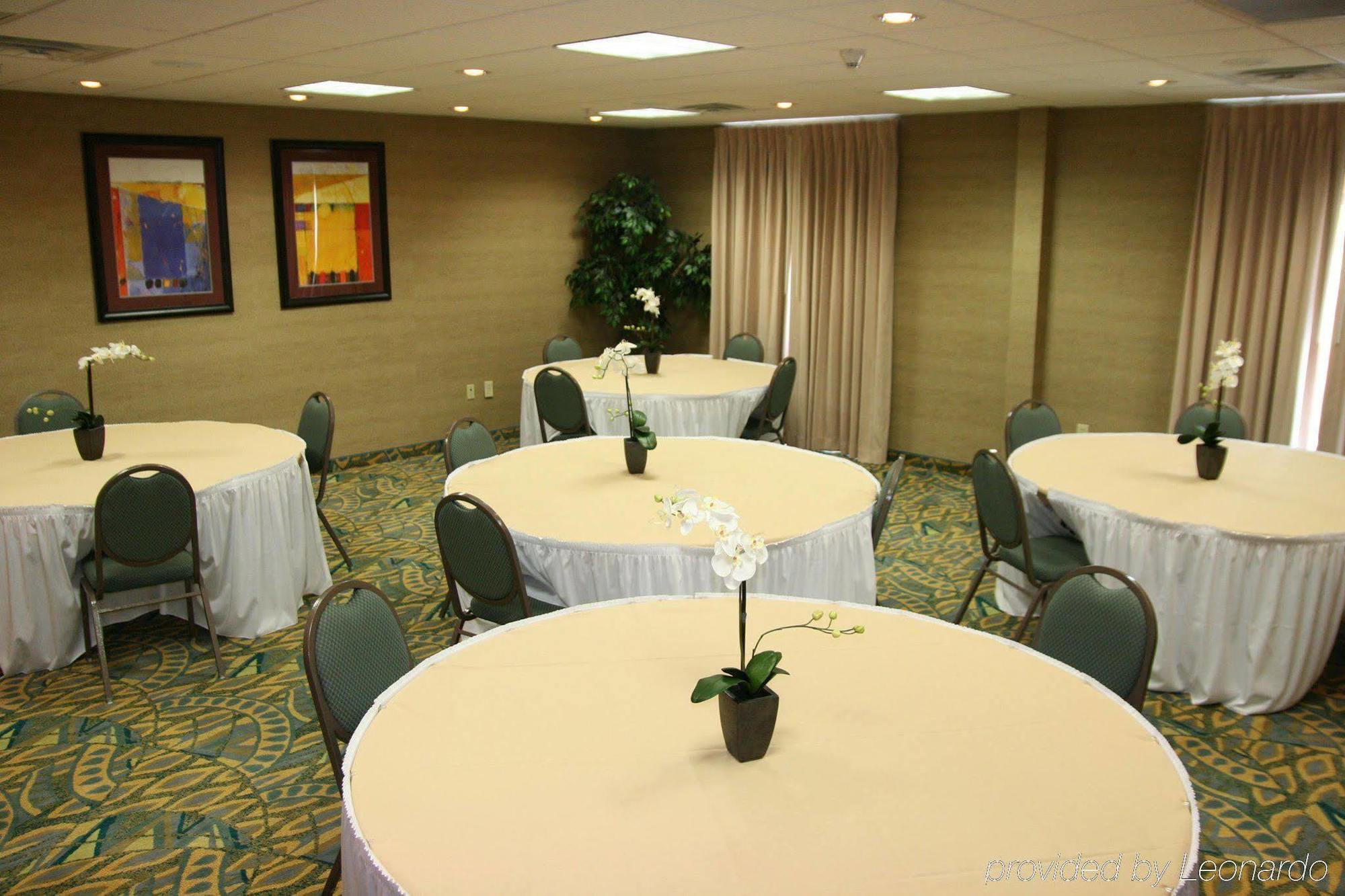 Hampton Inn & Suites Birmingham Airport Area Irondale Konforlar fotoğraf